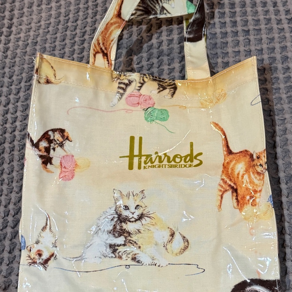 Harrods Cream Tote with Multicolor Cat Print and Gold Logo
